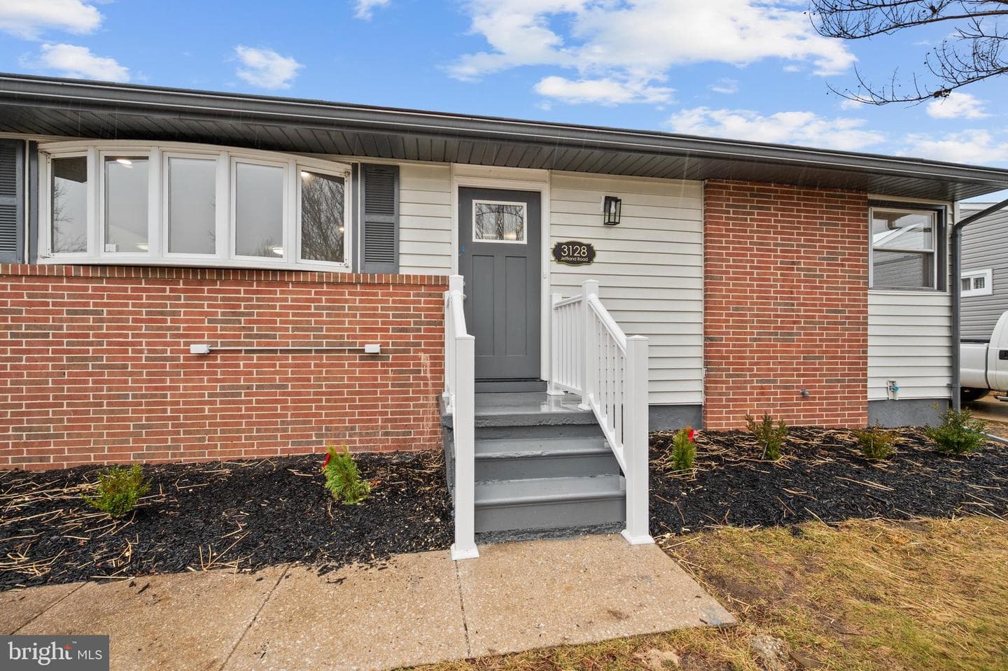 3128 Jeffland Road photo 3