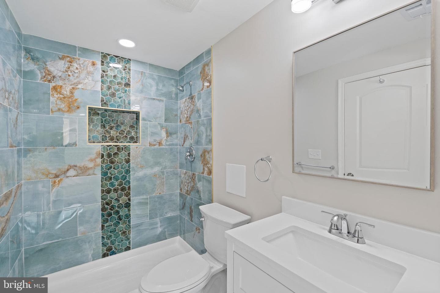 39 Greenview Avenue photo 22