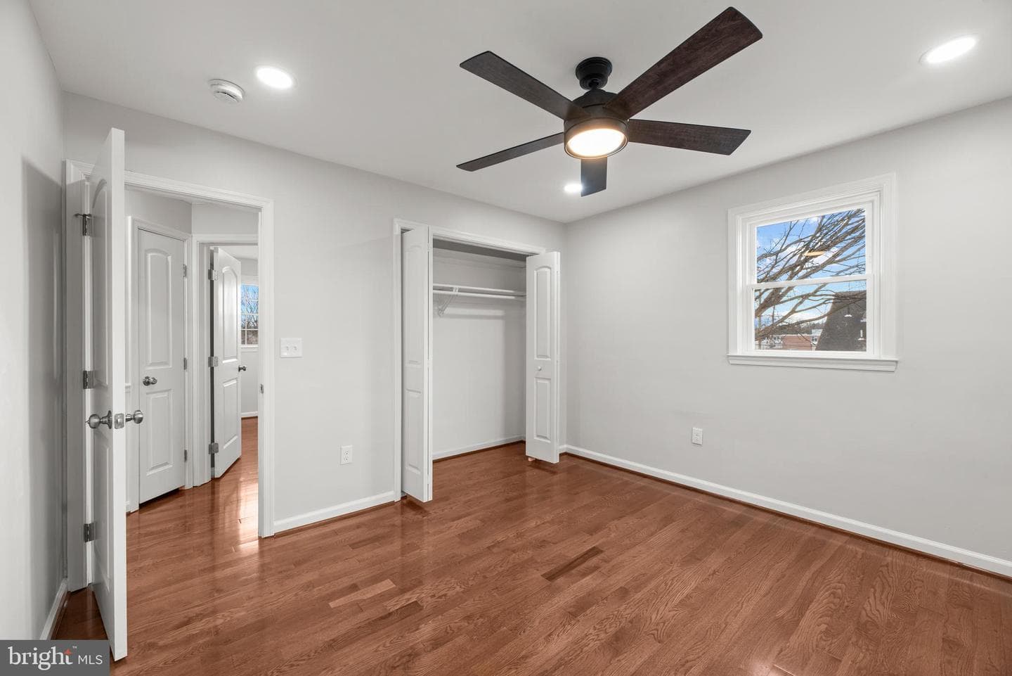 5903 Hilltop Avenue photo 30