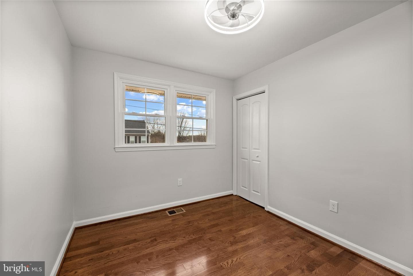 5903 Hilltop Avenue photo 38