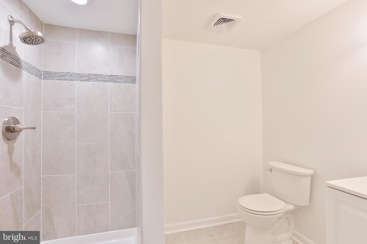 4122 Loch Lomond Drive photo 17