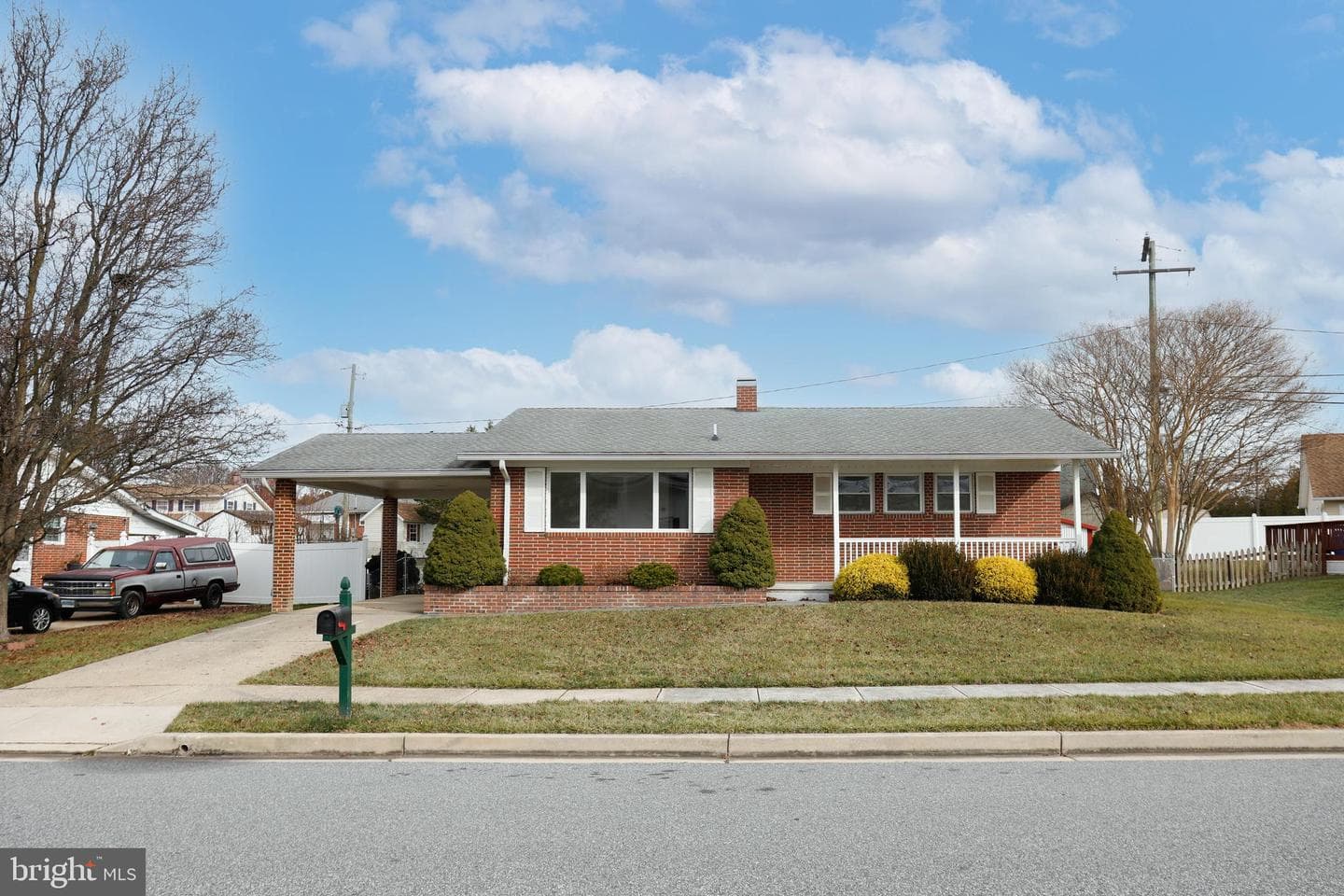 4122 Loch Lomond Drive photo 2
