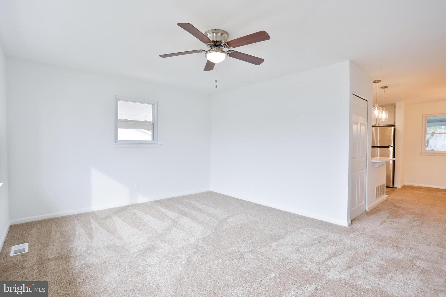 4122 Loch Lomond Drive photo 5