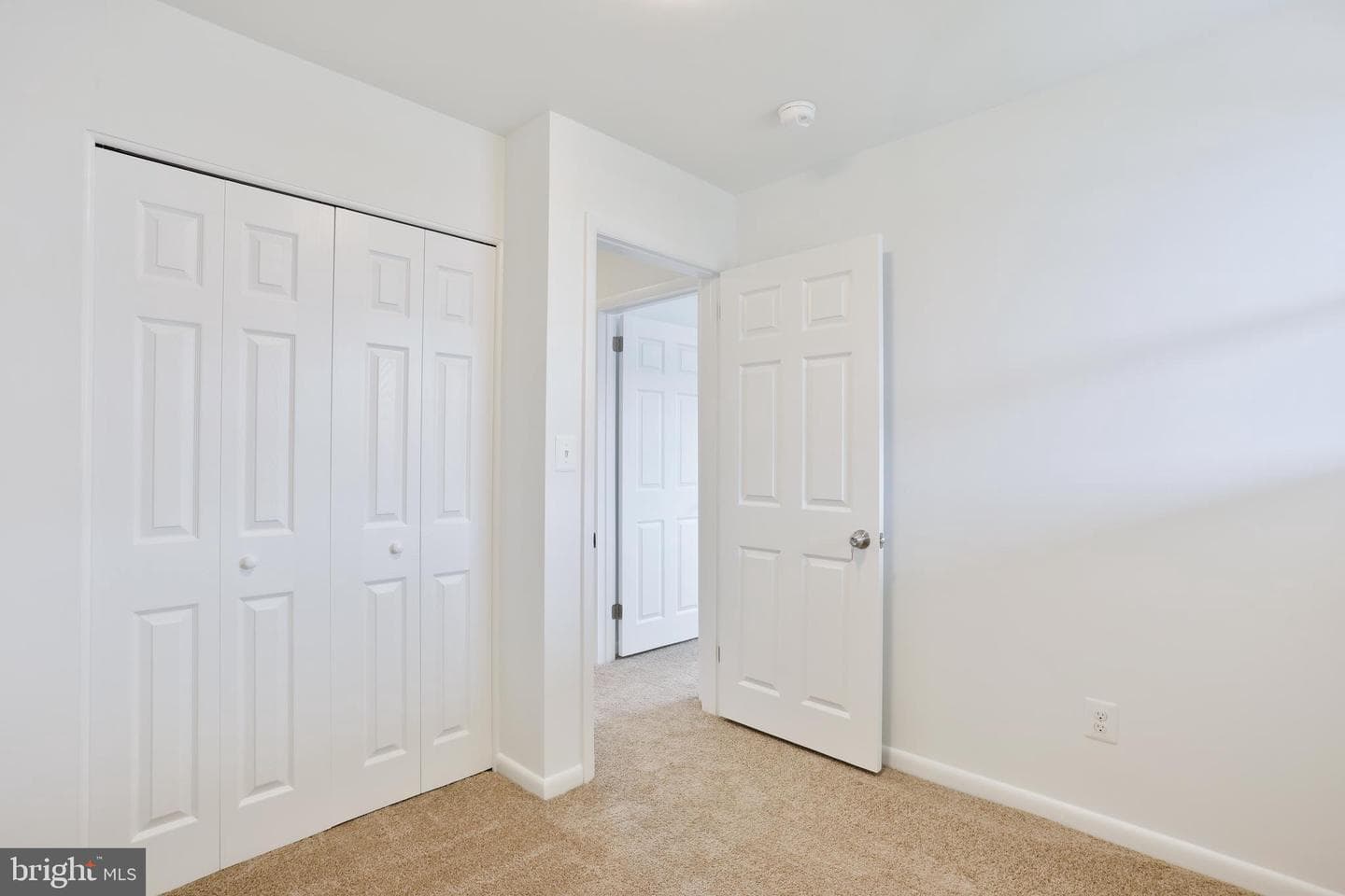 4122 Loch Lomond Drive photo 7