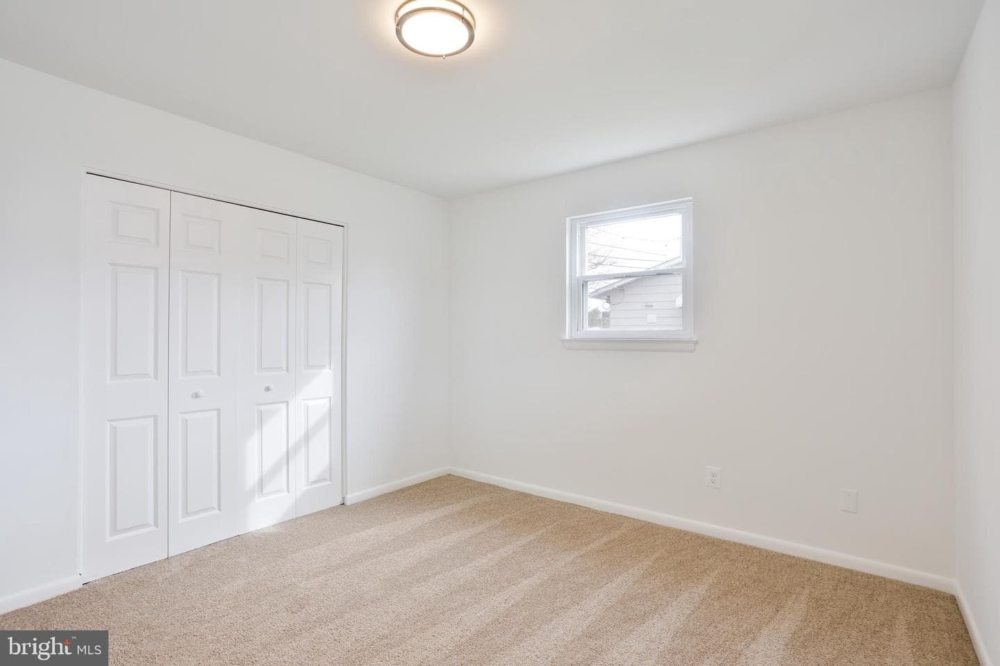 4122 Loch Lomond Drive photo 8