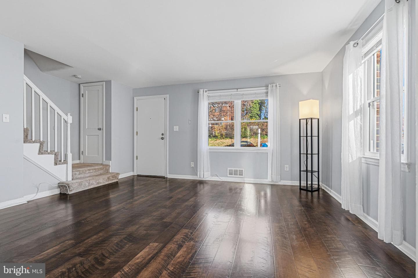 5127 Terrace Drive photo 4