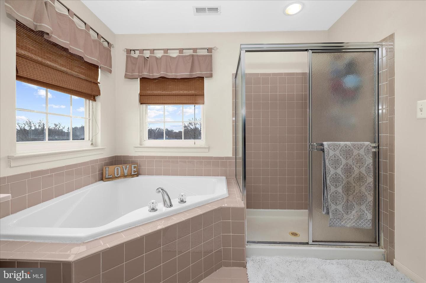 522 Grovethorn Road photo 29