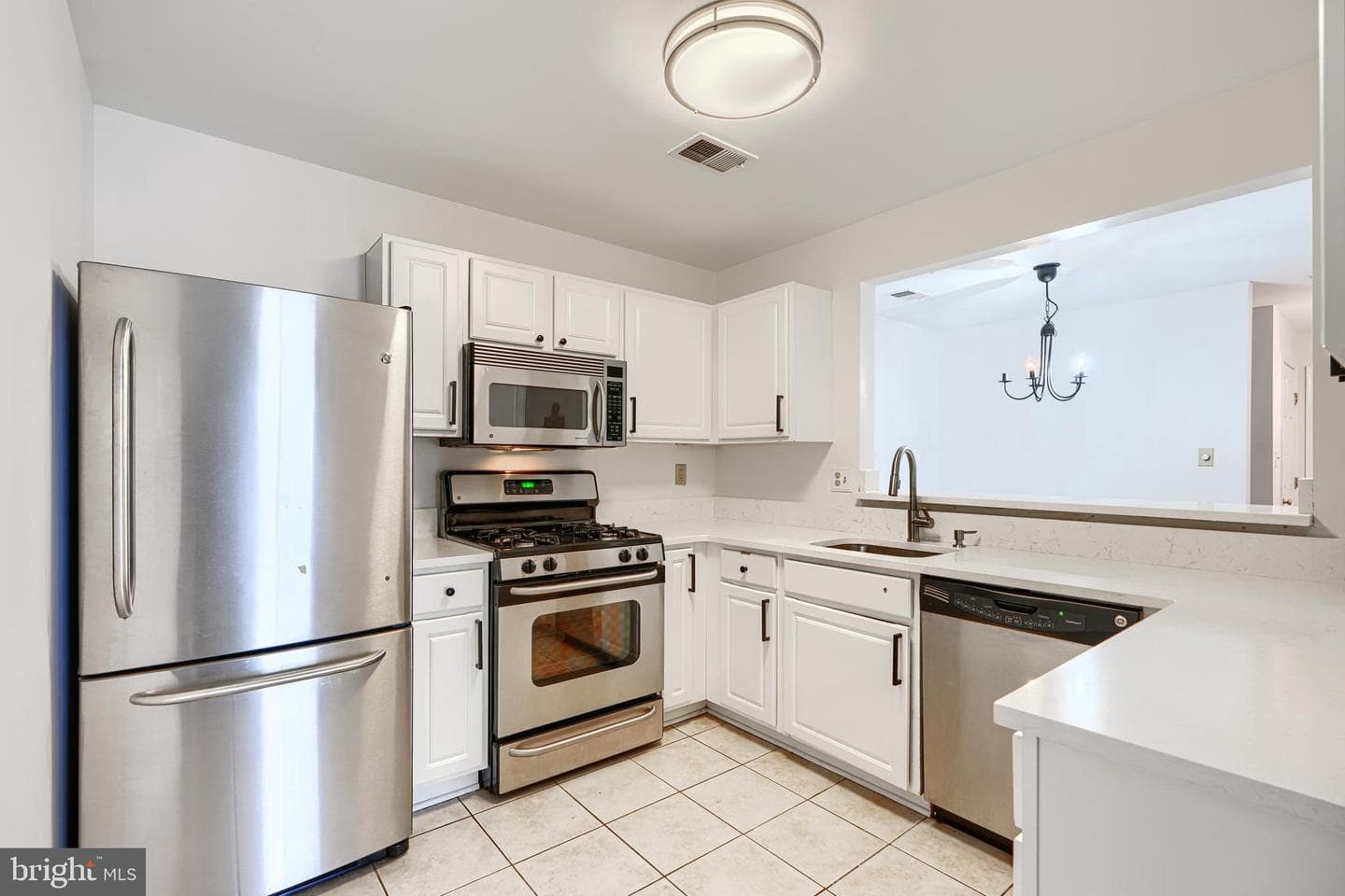 8803 Stone Ridge Circle #301 photo 2
