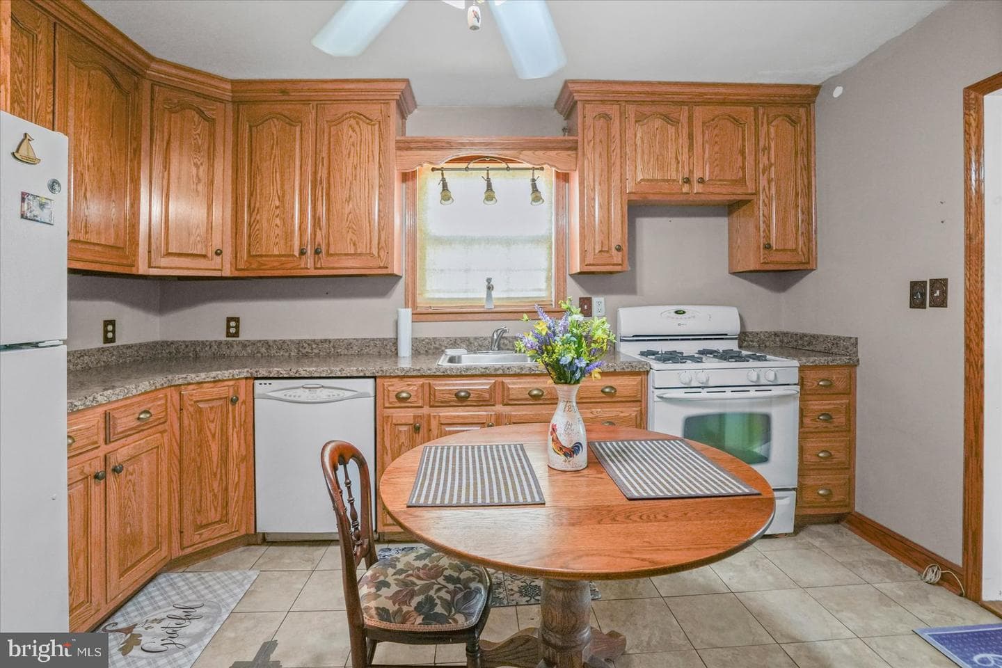 4106 Link Avenue photo 8
