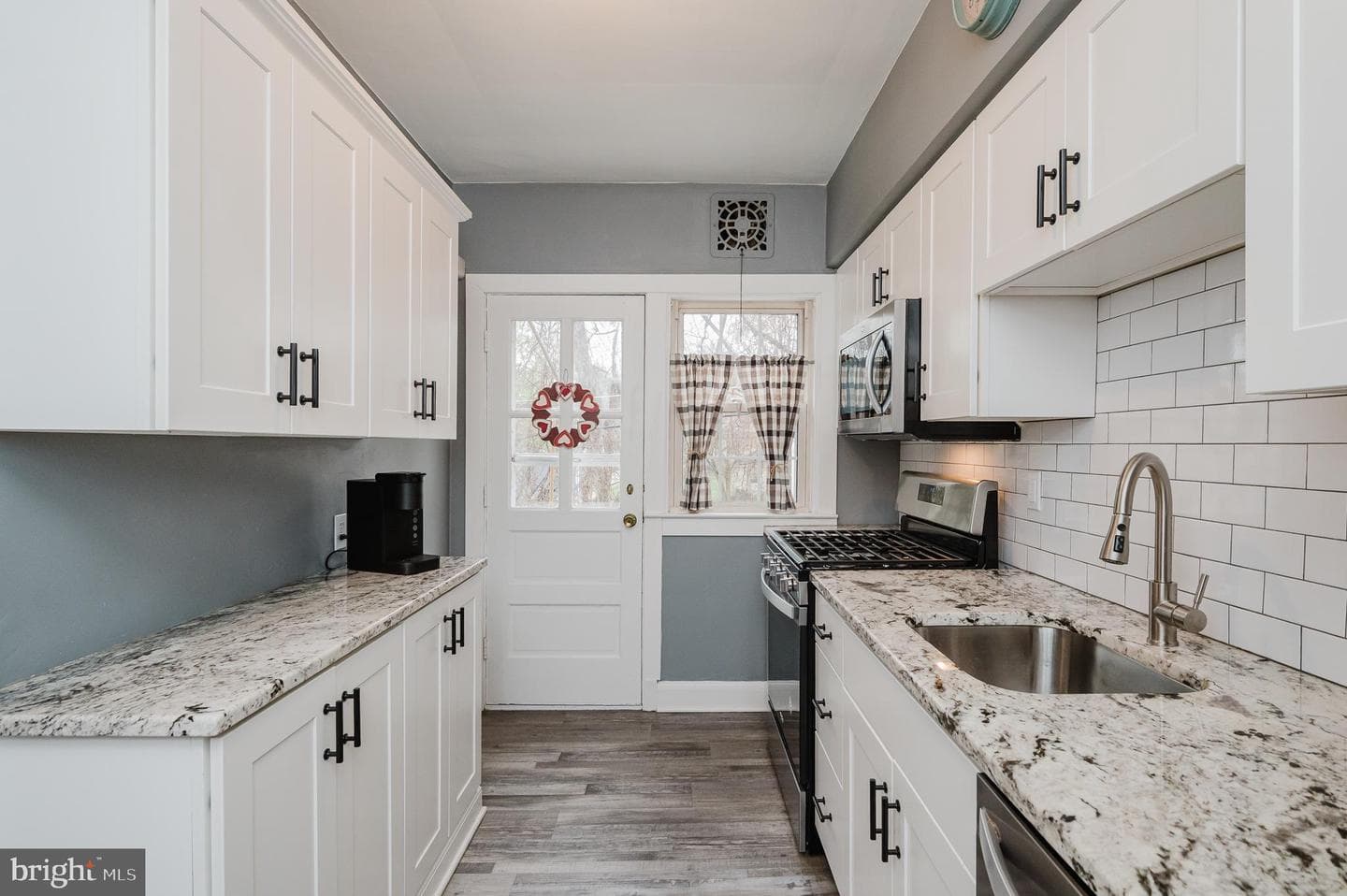 318 Westshire Road photo 16