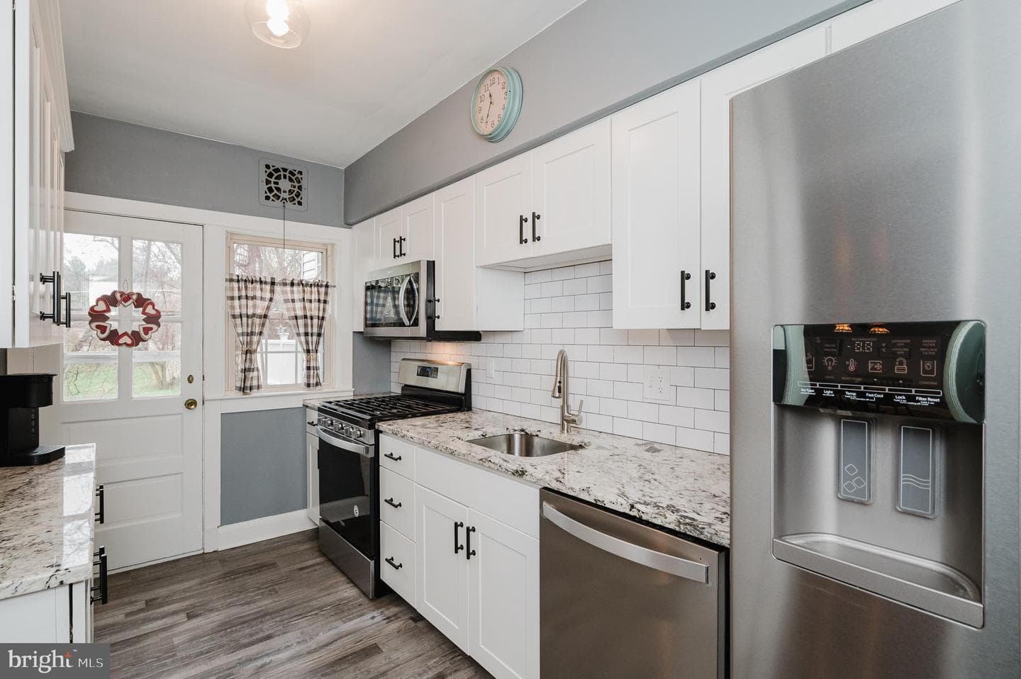 318 Westshire Road photo 17