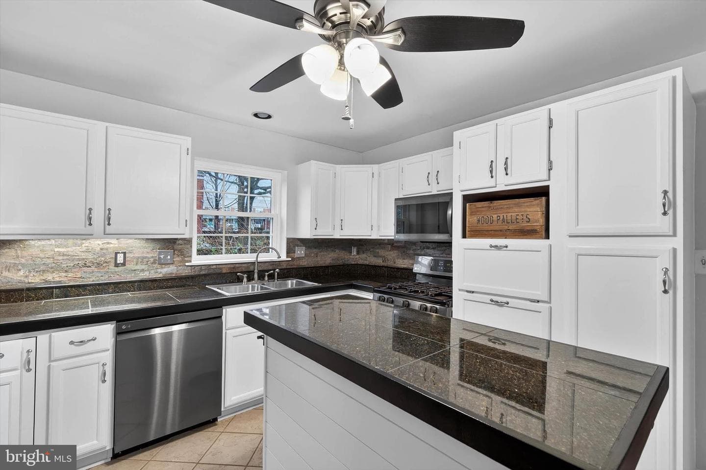 2301 Ellen Avenue photo 10
