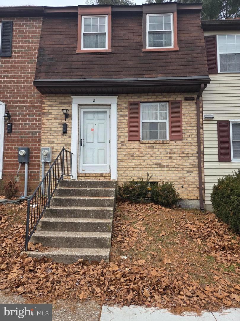 8 Ritters Ridge Court #unit8 photo 2