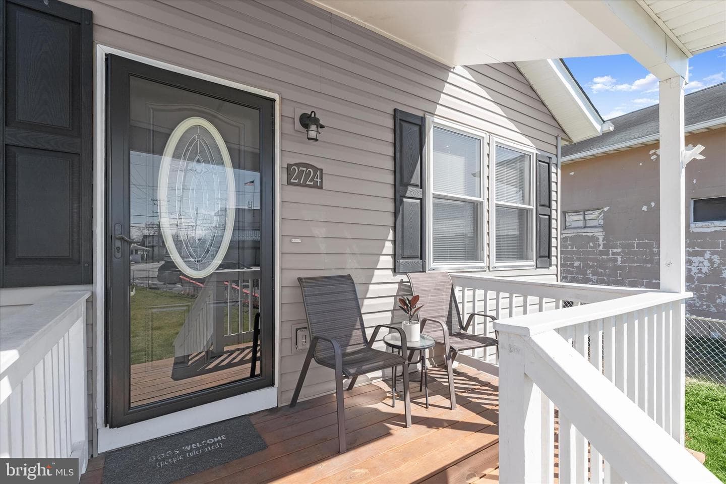 2724 N Point Terrace photo 4
