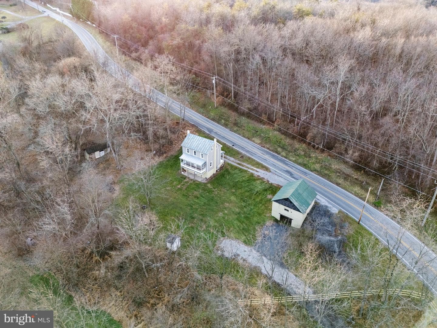 1917 Freeland Road photo 41