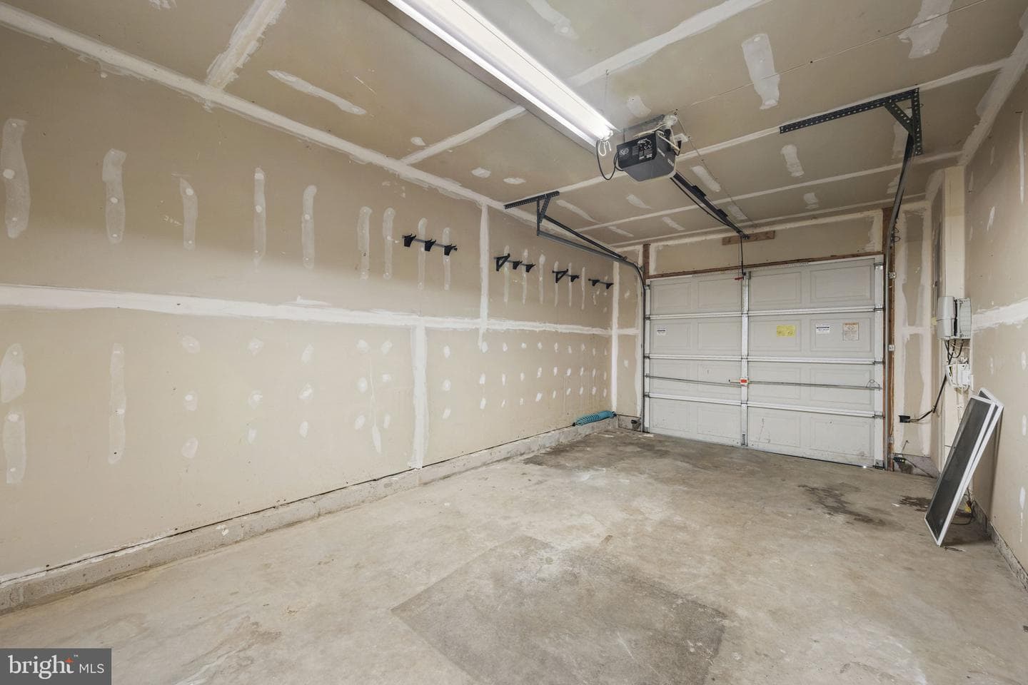 1 Brampton Court photo 23