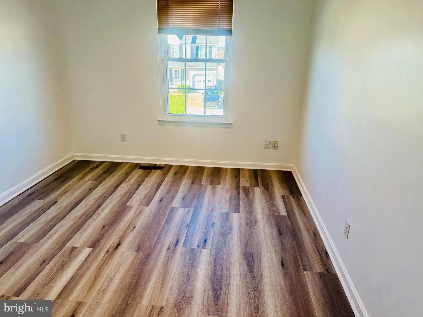 4209 Spring Avenue photo 27