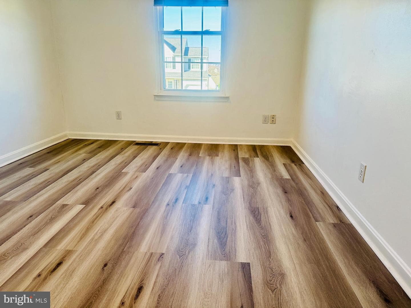 4209 Spring Avenue photo 28