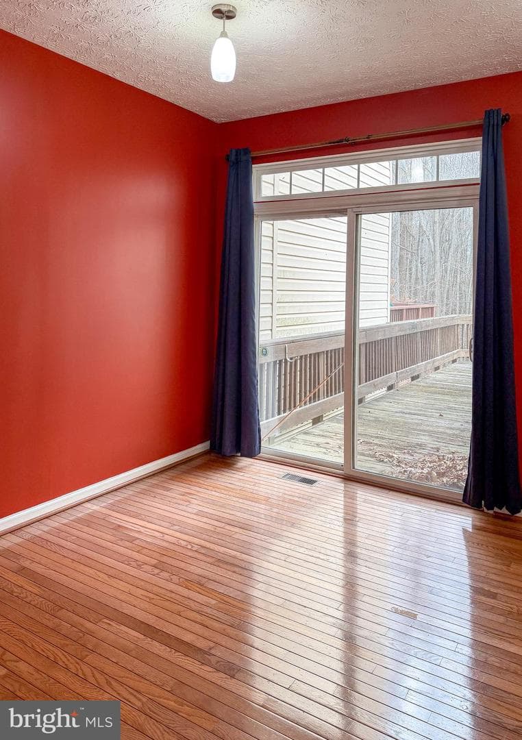 9708 Redwing Drive photo 23