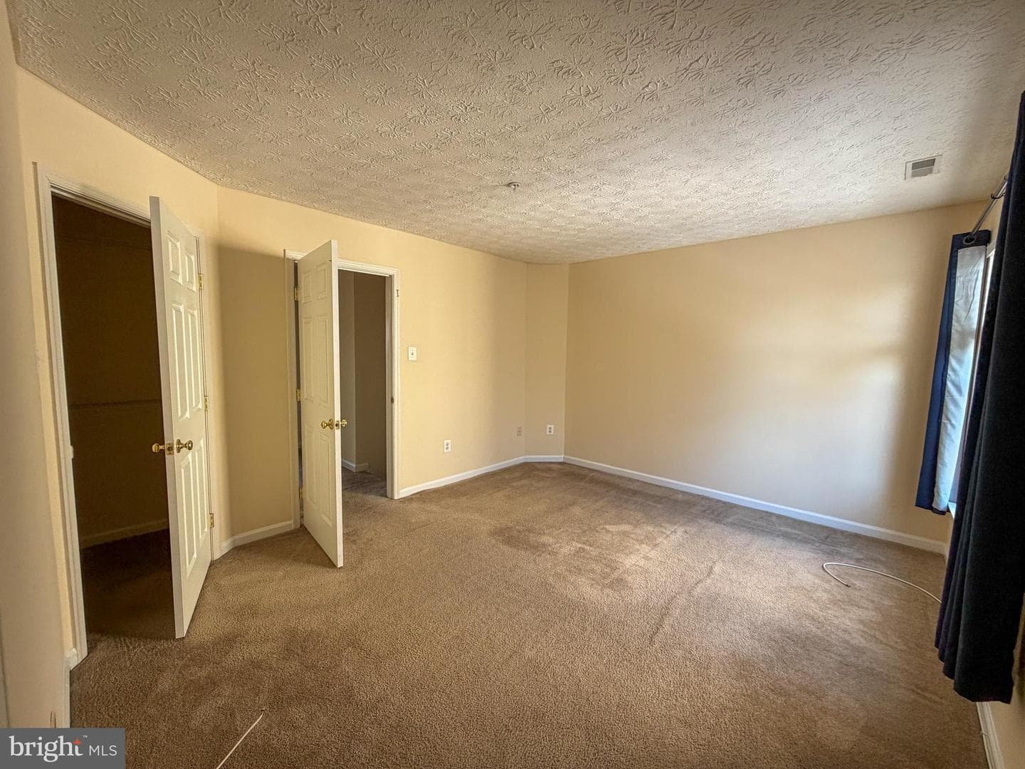 9708 Redwing Drive photo 29