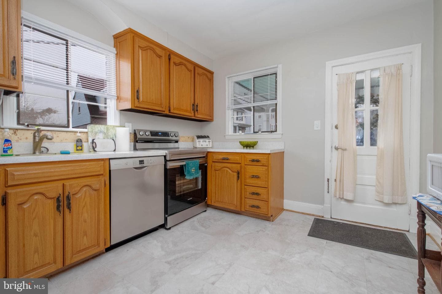 3027 Lavender Avenue photo 5