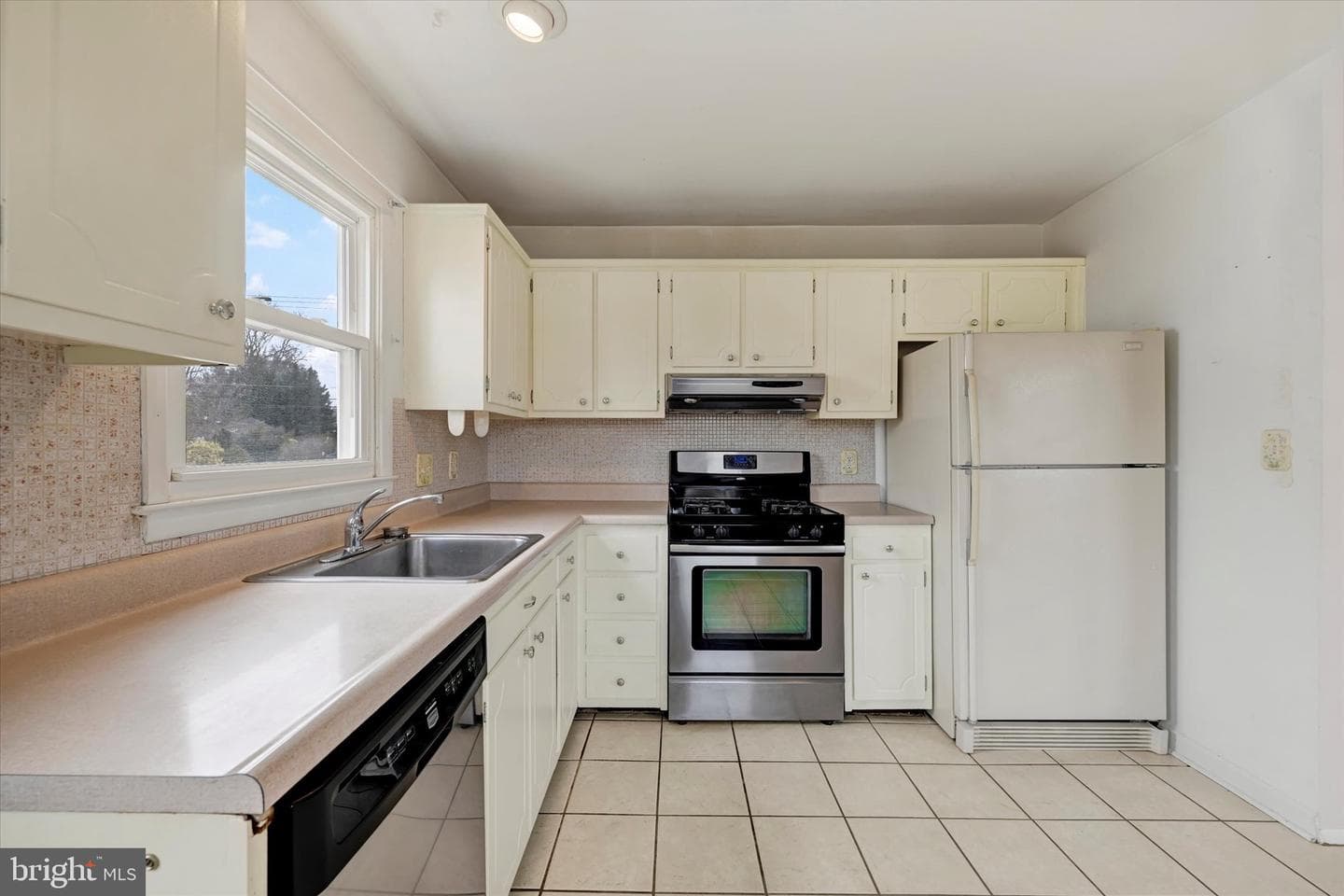 4108 Baker Lane photo 7