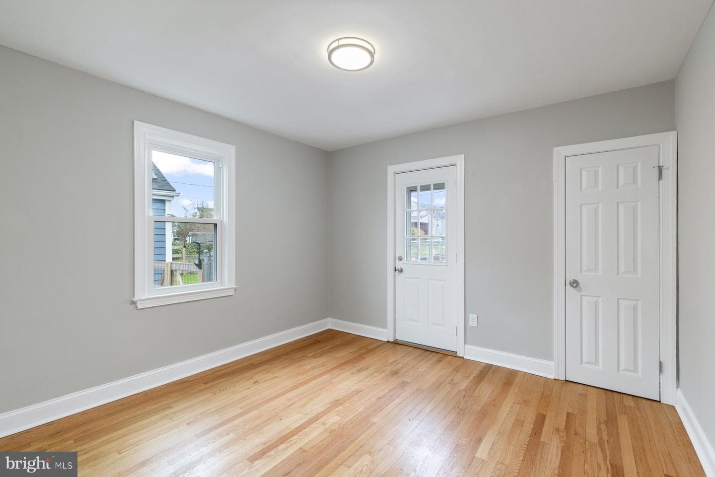 2723 Glendale Road photo 14