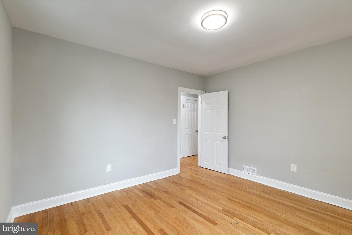 2723 Glendale Road photo 29