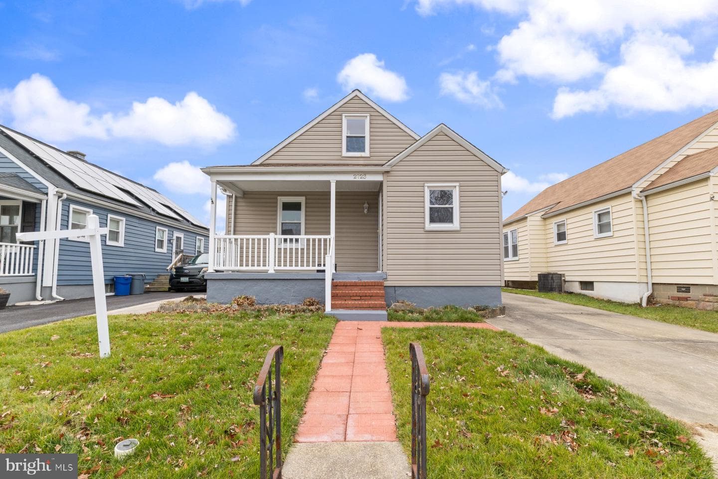 2723 Glendale Road photo 3