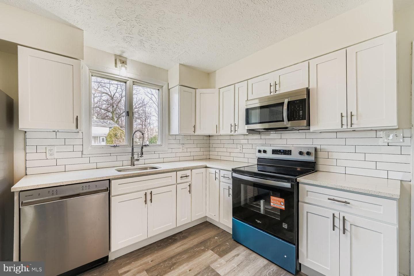 2542 Sycamore Avenue photo 10