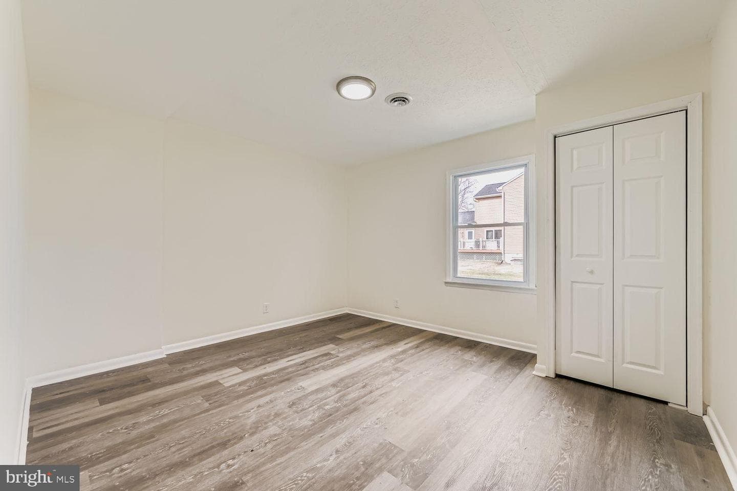 2542 Sycamore Avenue photo 15