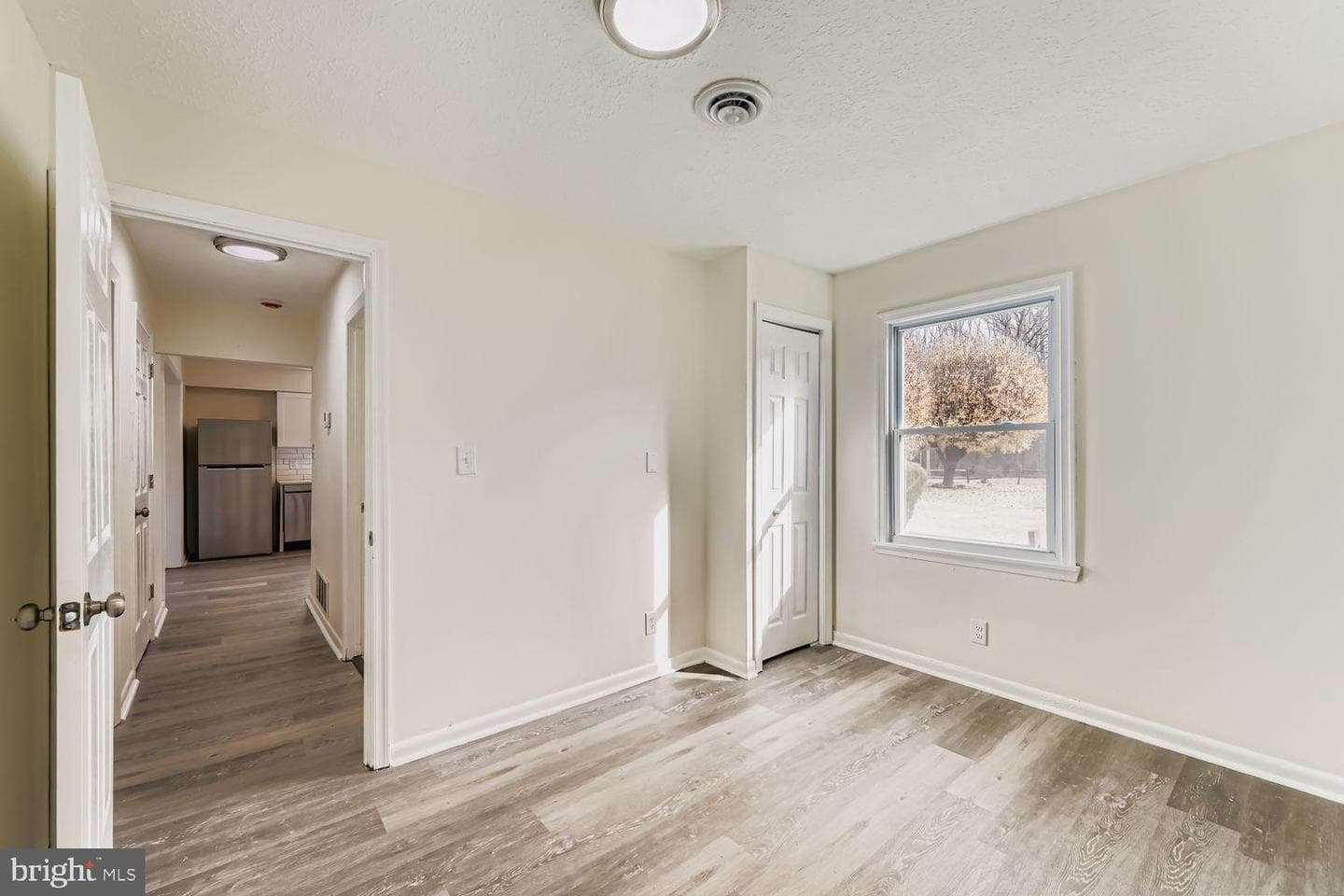 2542 Sycamore Avenue photo 22