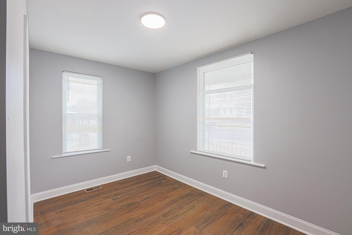9 Glenmore Avenue photo 23