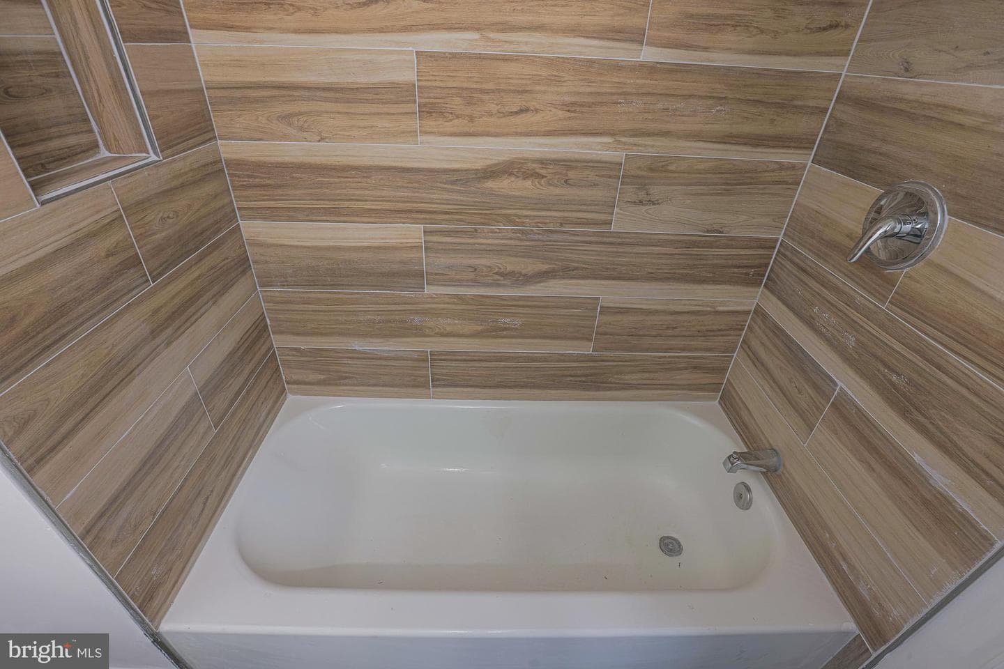 9 Glenmore Avenue photo 38