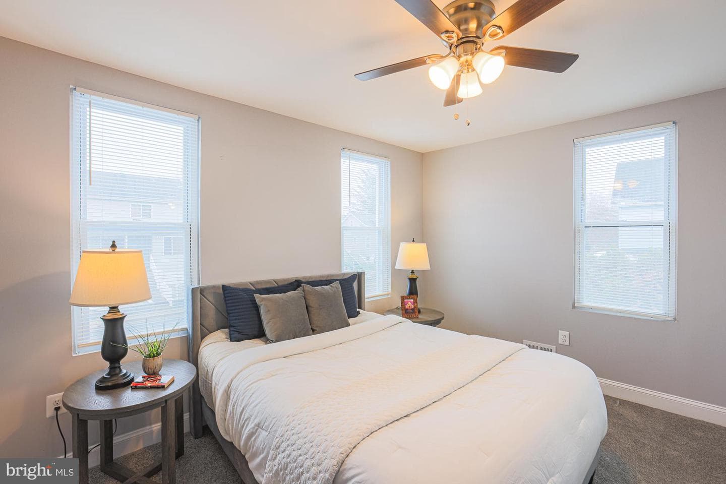 9 Glenmore Avenue photo 41