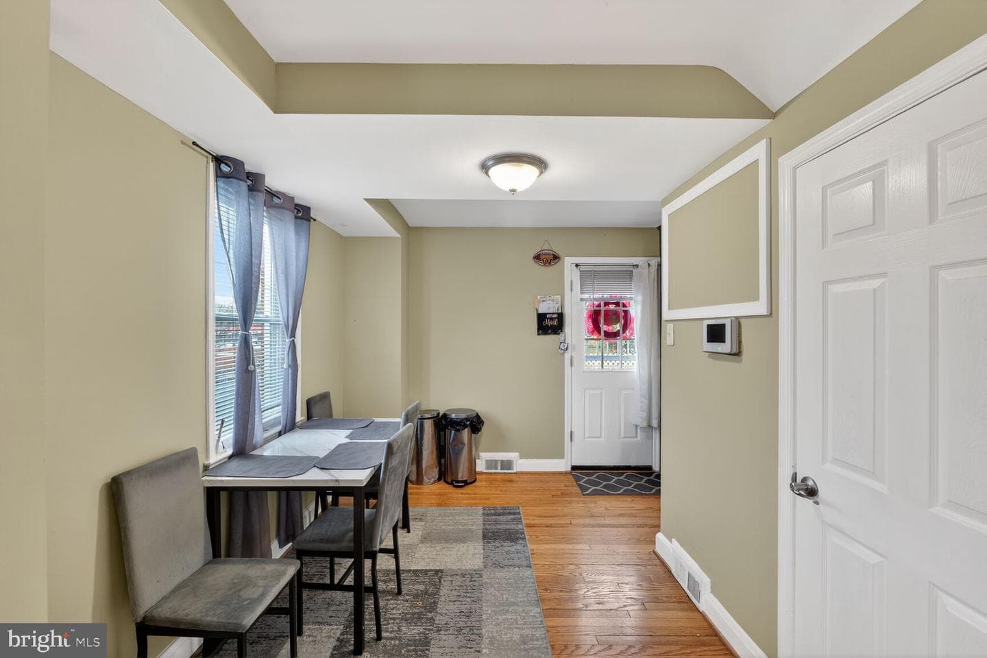 3525 Essex Road photo 9