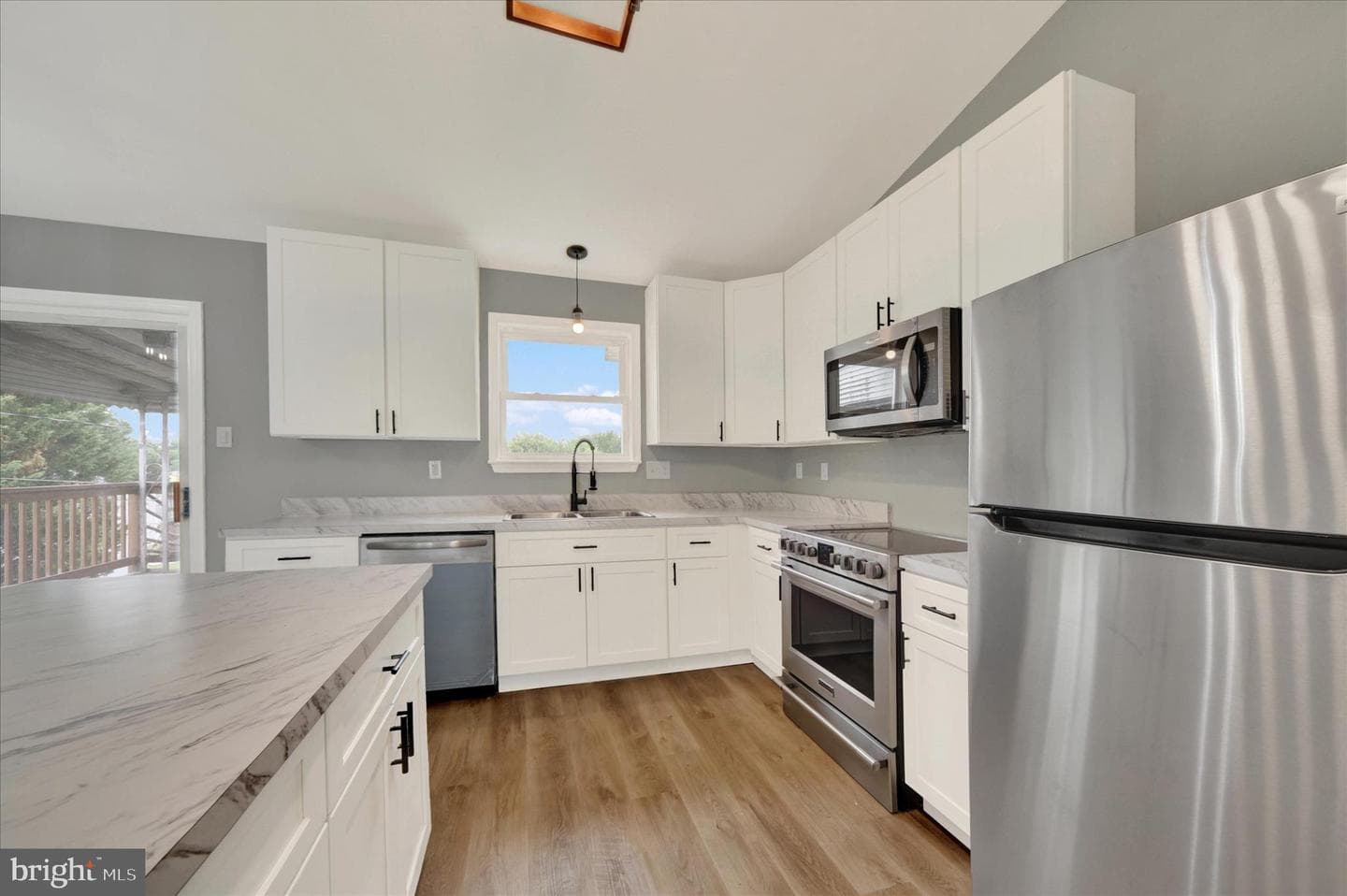 8 Rocky Lane photo 4
