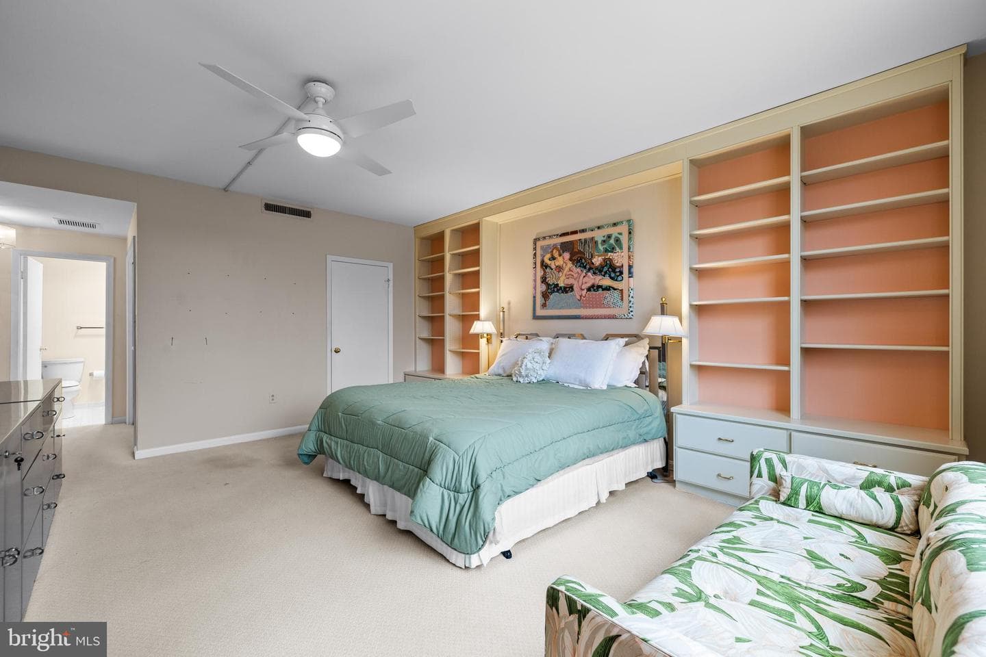 1 Slade Avenue #304 photo 35