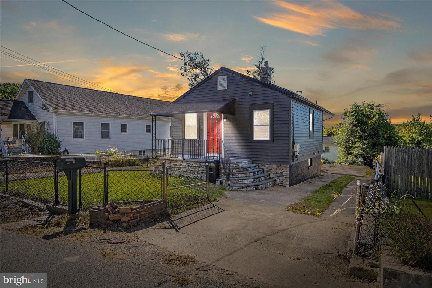 811 Rosedale Avenue