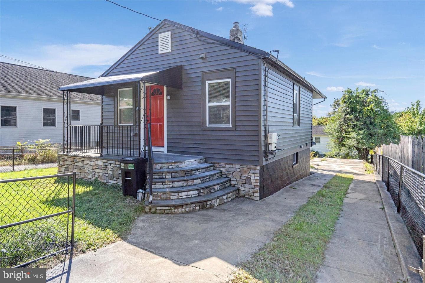 811 Rosedale Avenue photo 4