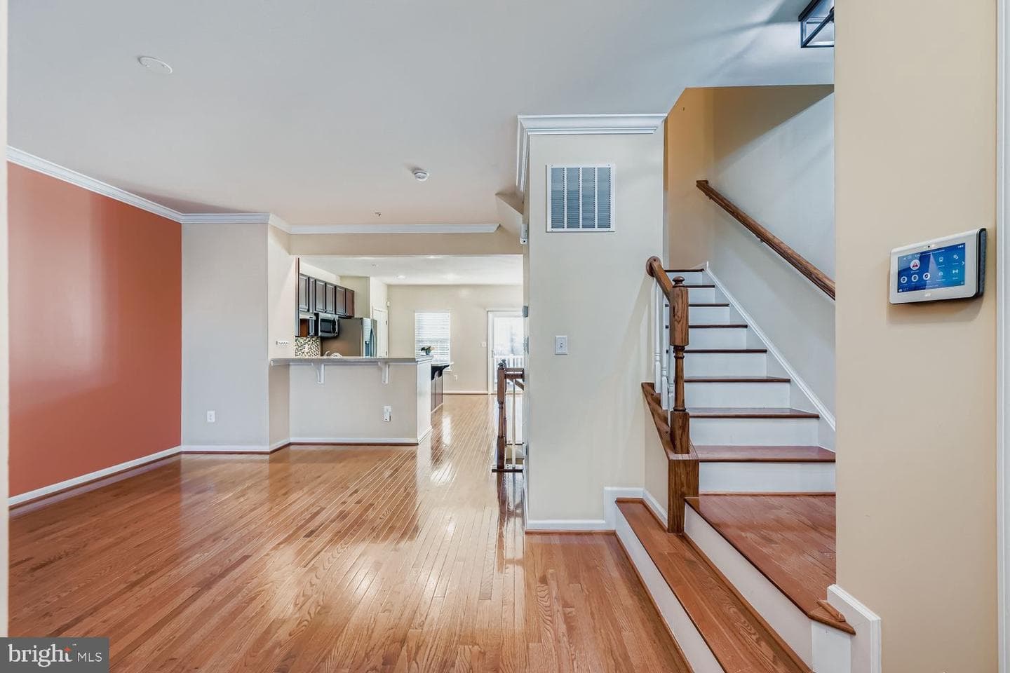 346 Paladium Court photo 4