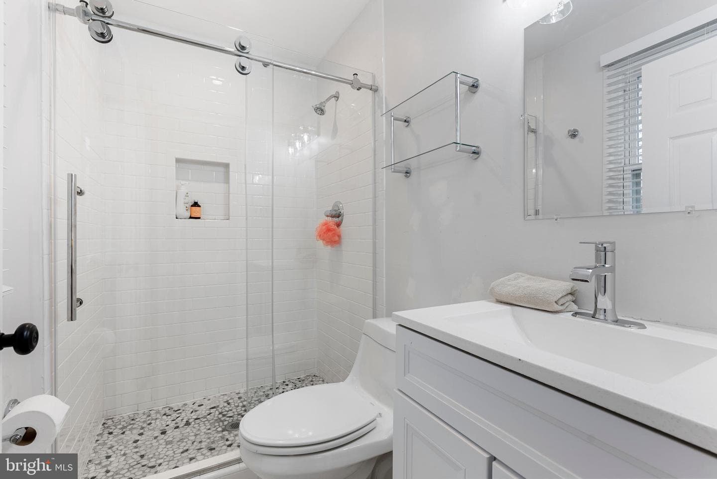 806 Jamieson Road photo 33