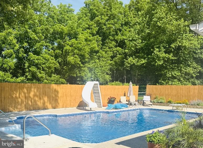 806 Jamieson Road photo 45
