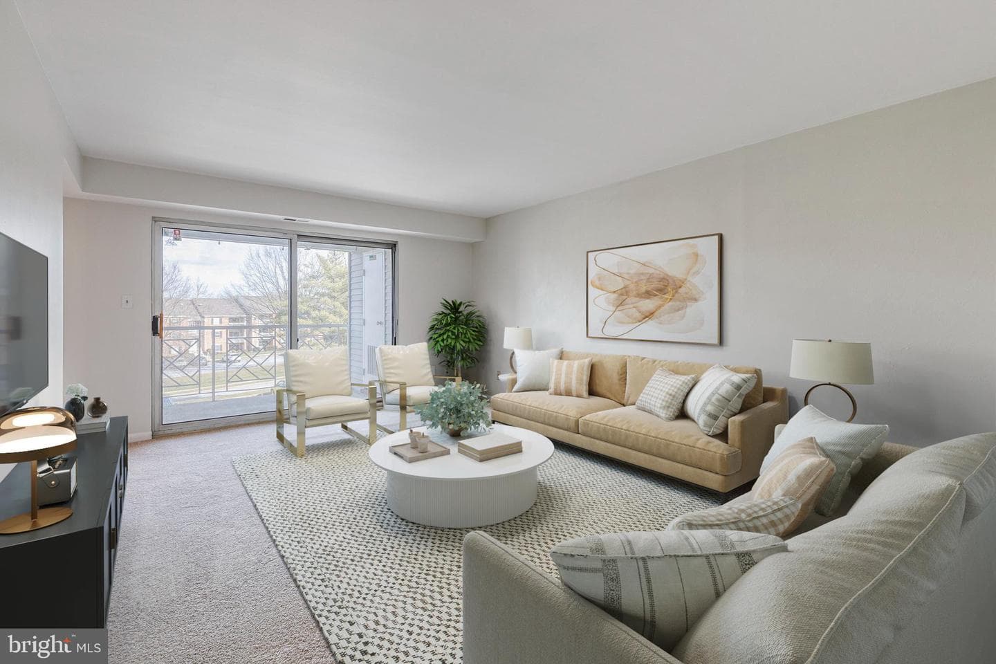 11 Elphin Court #301 photo 3