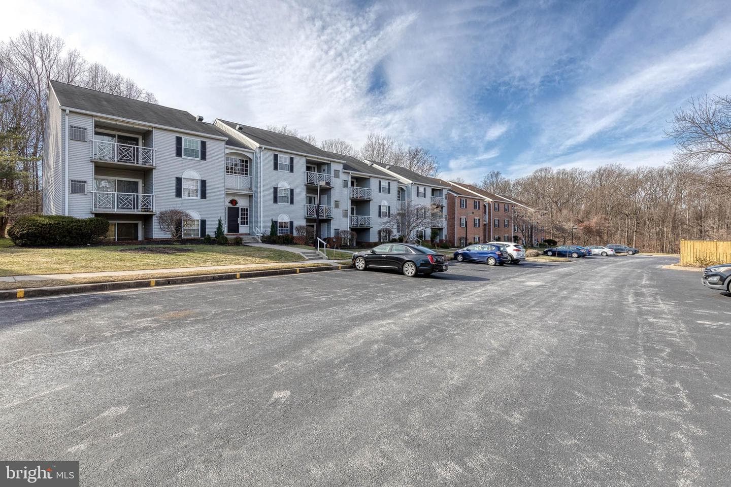 11 Elphin Court #301 photo 32