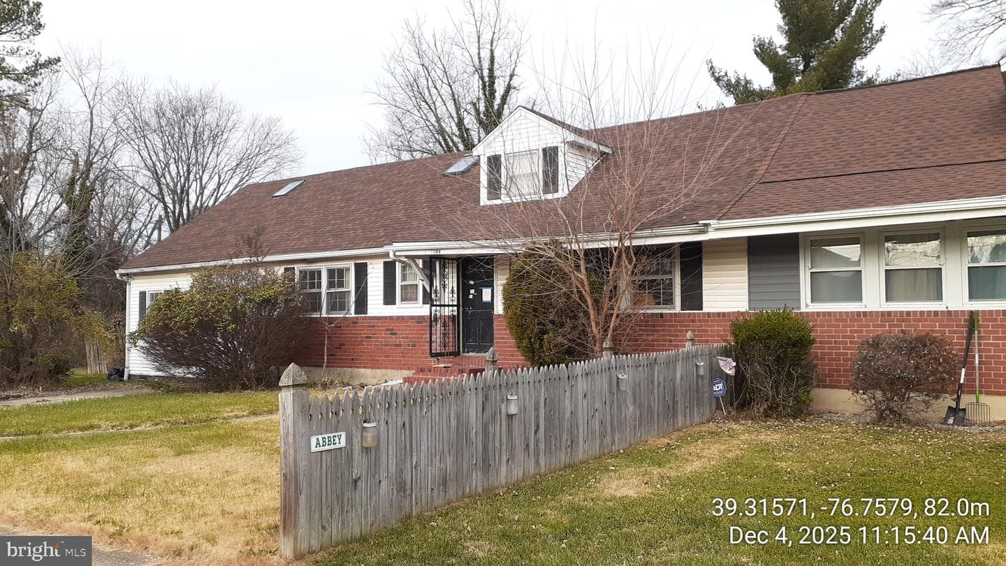 7104 Iverson Court photo 1