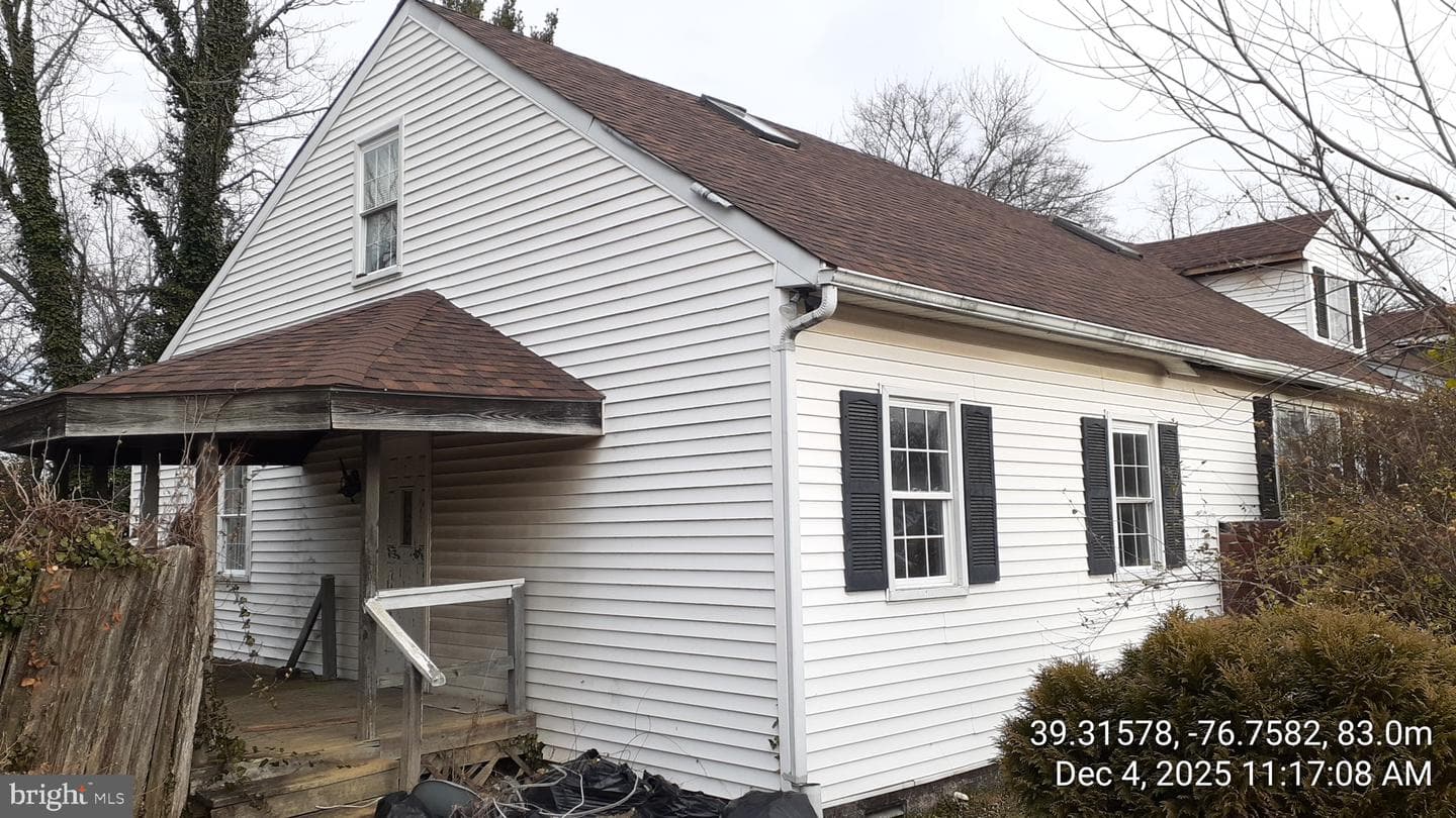 7104 Iverson Court photo 5