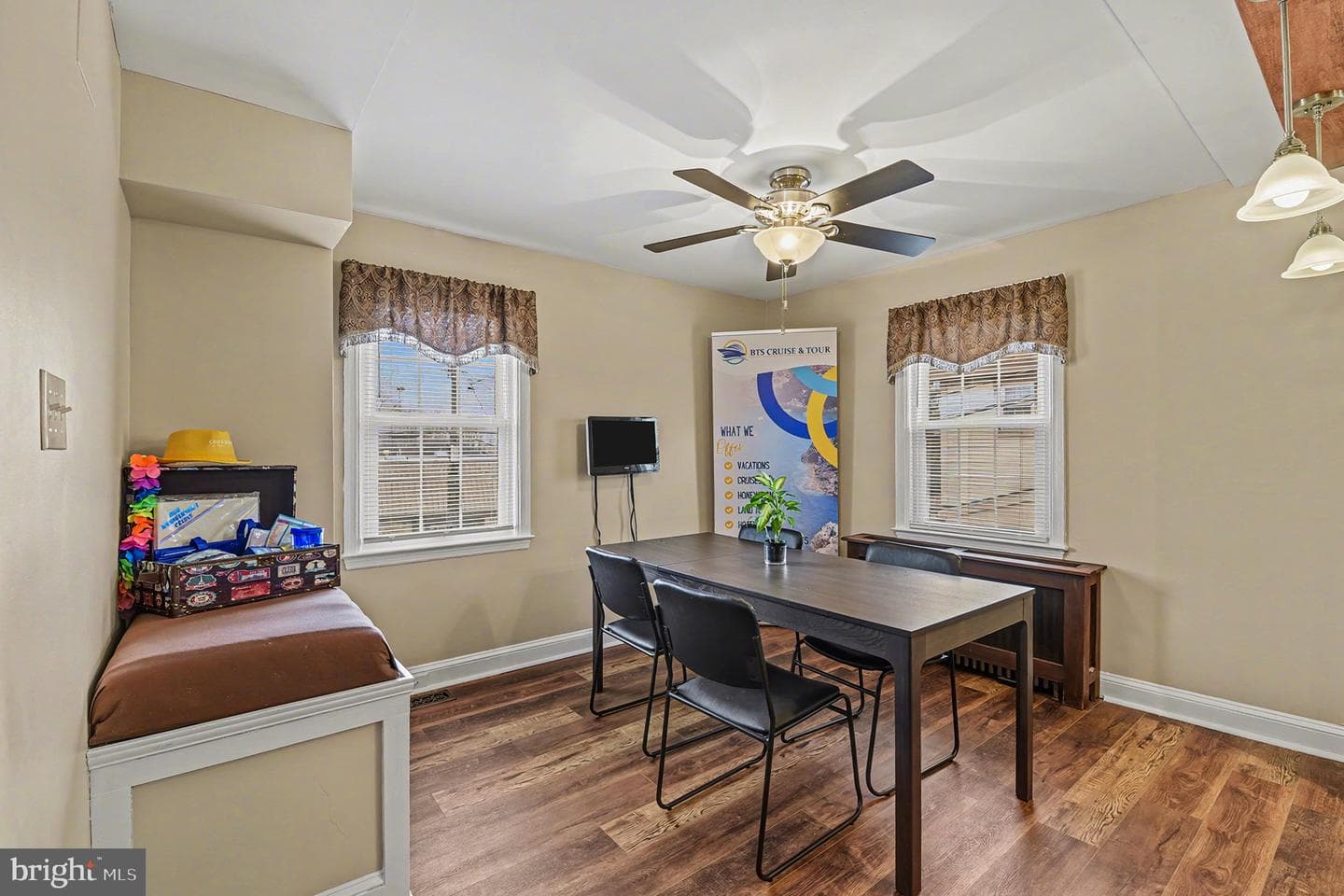 1424 E Joppa Road photo 6