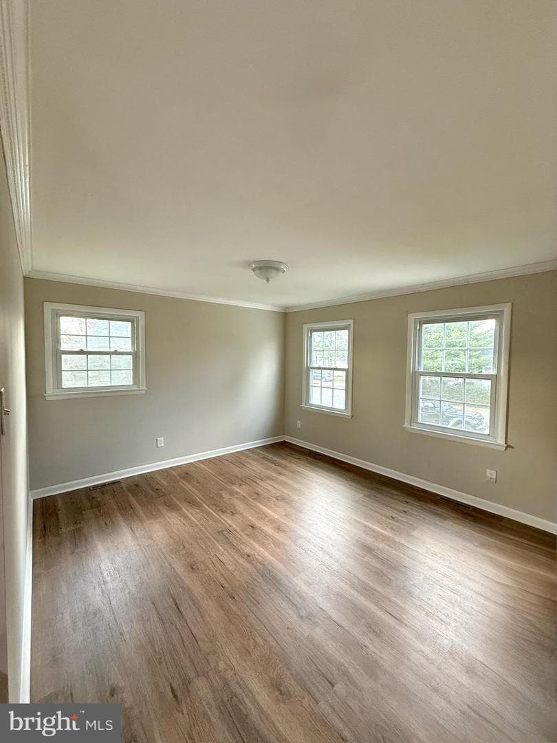 1215 Kent photo 26
