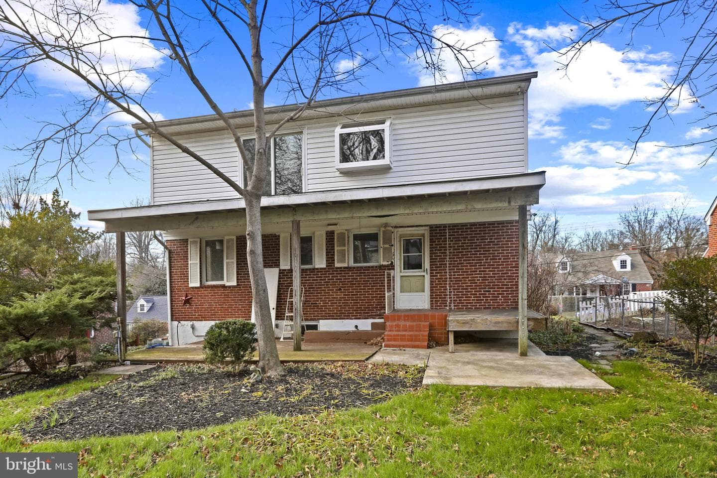 409 Oak Court photo 29